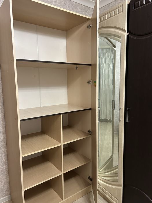 Продается  шкаф.