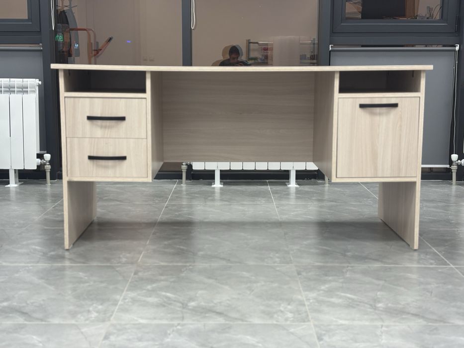 Стол офисный, рабочий