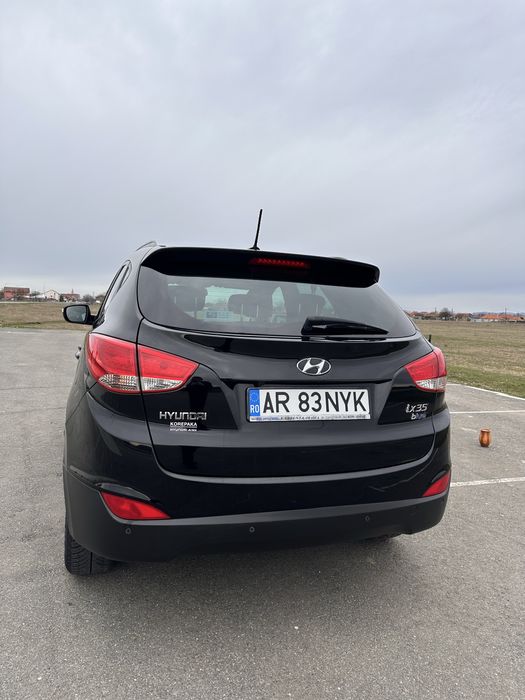 Vând Hyundai ix35