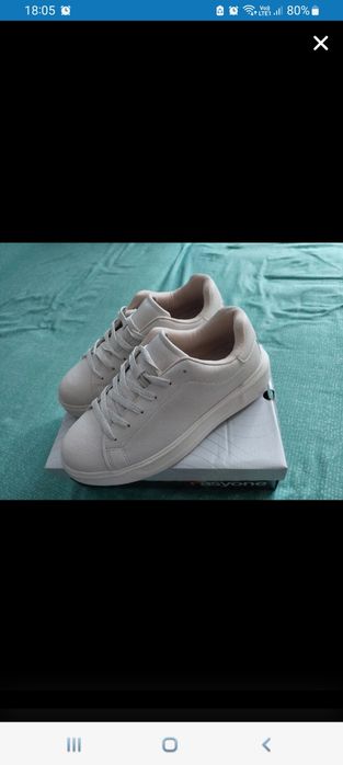 Adidași Damă Noi Am mărimea 39 si 38 La Cutie Pozele Sunt Reale