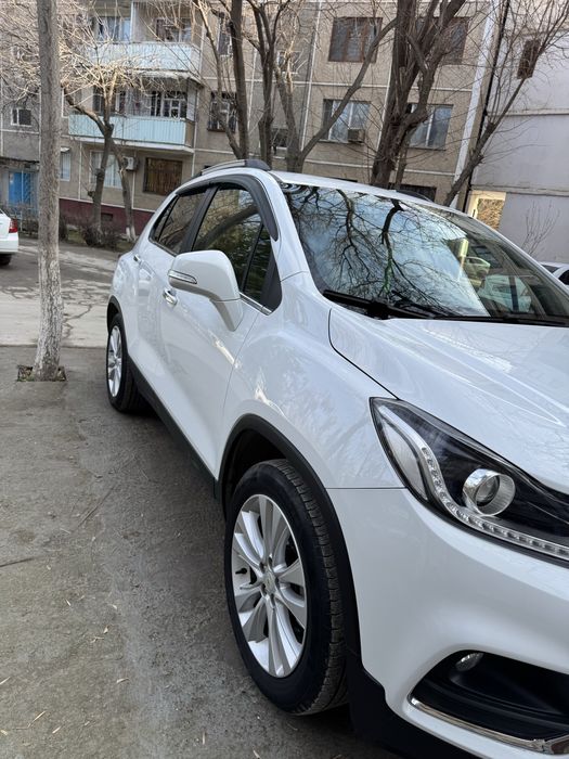 Tracker 1 Premier Трекер 1 премьер