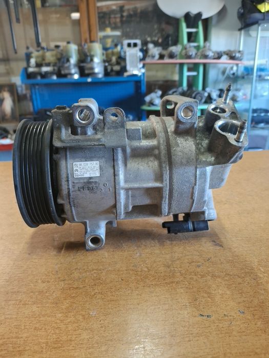 Compresor aer condiționat Peugeot 3008 5008 Partner  C4 Berling 1.6 D