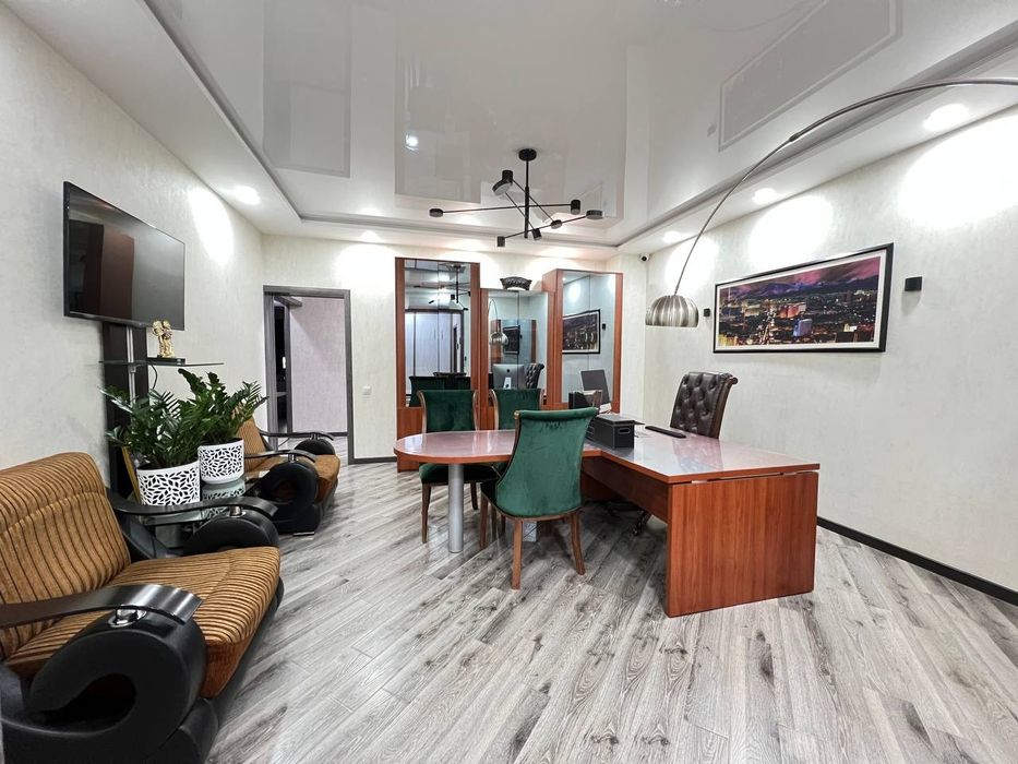 Аренда офис 172кв+Порковка Ор Корзинка Салом, Первая линия!!