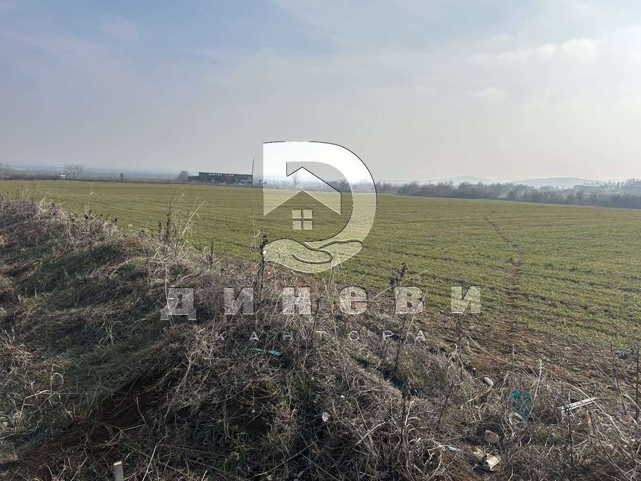 Парцел в кв. Железник до регулация