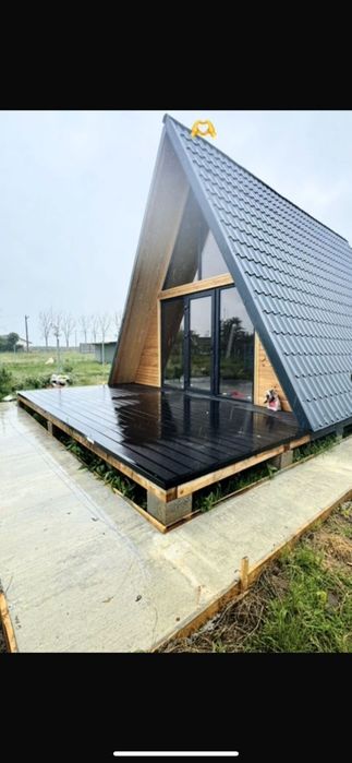 Vindem cabane tip A-frame