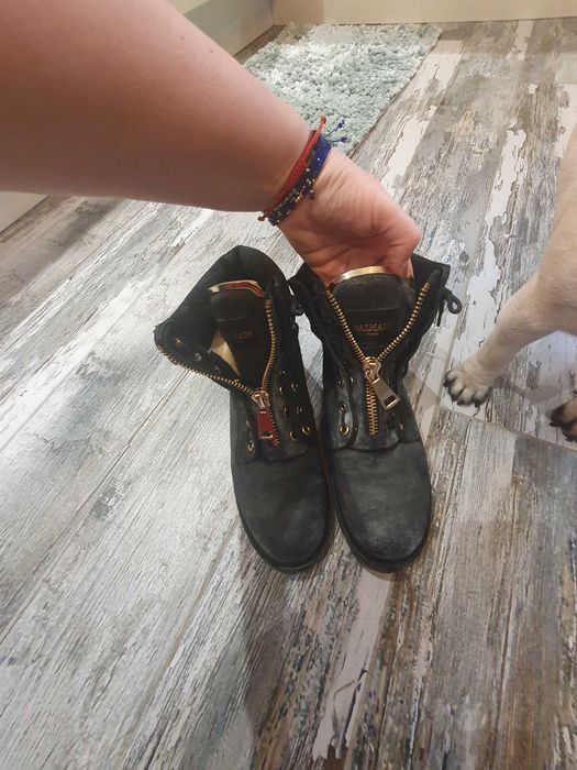 Уникални Боти от велур