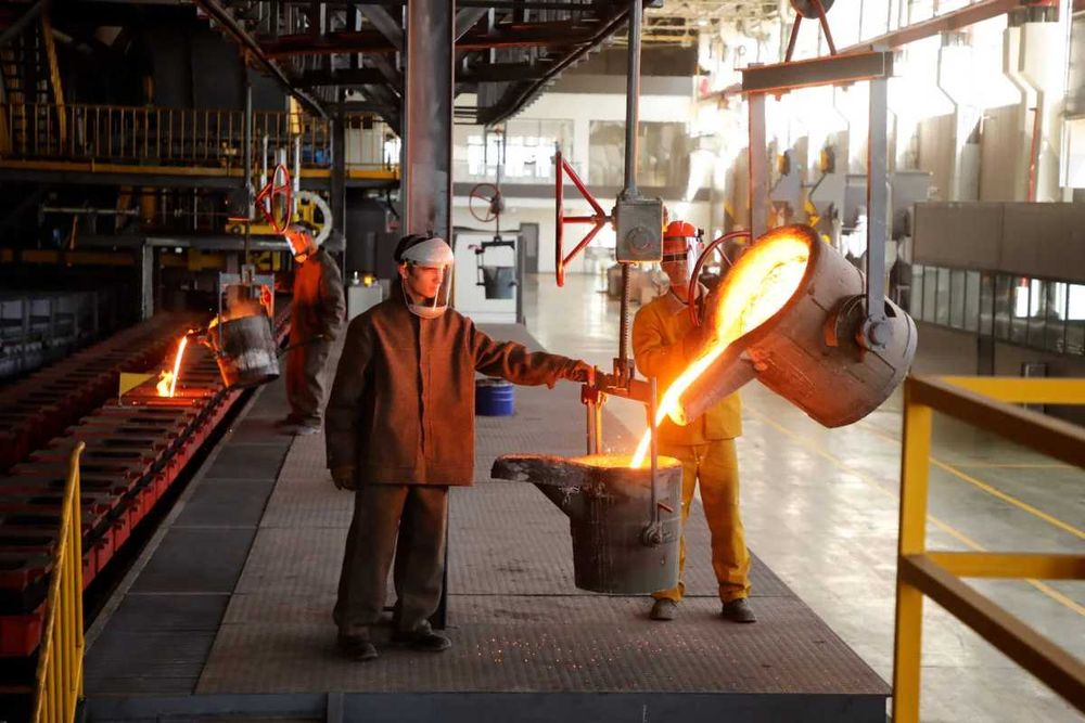 Литейный завод (Чушки чугунные марки Л-3,Металлолом и т.д.)