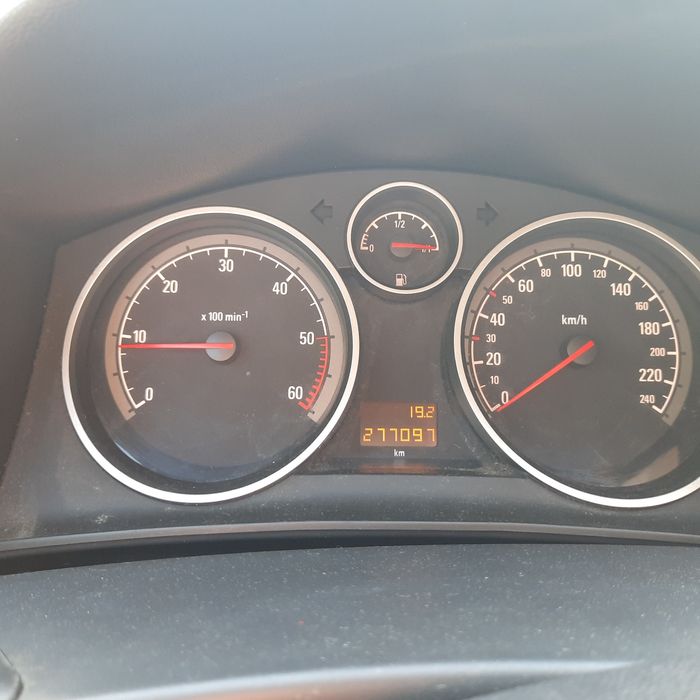 Vând Opel Astra H 1.7 CDTI-anul fabricației 2007; km. reali:277 000; în stare foarte bună