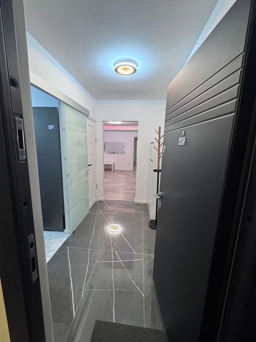 Apartament 3 camere  de închiriat