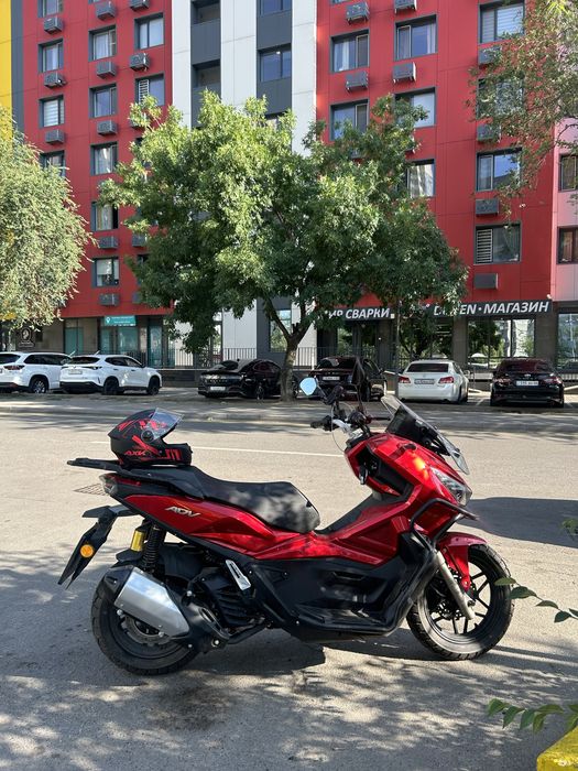 Мопед honda ADV 160