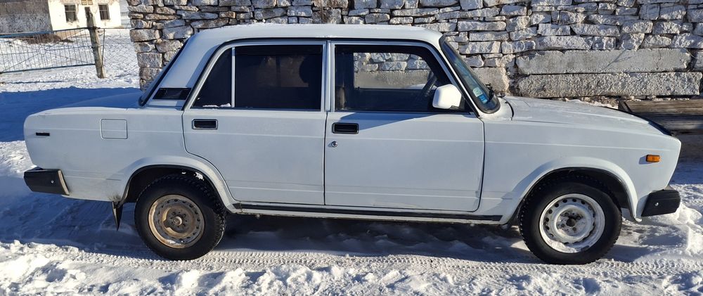 Придётся автомобиль ВАЗ 2107