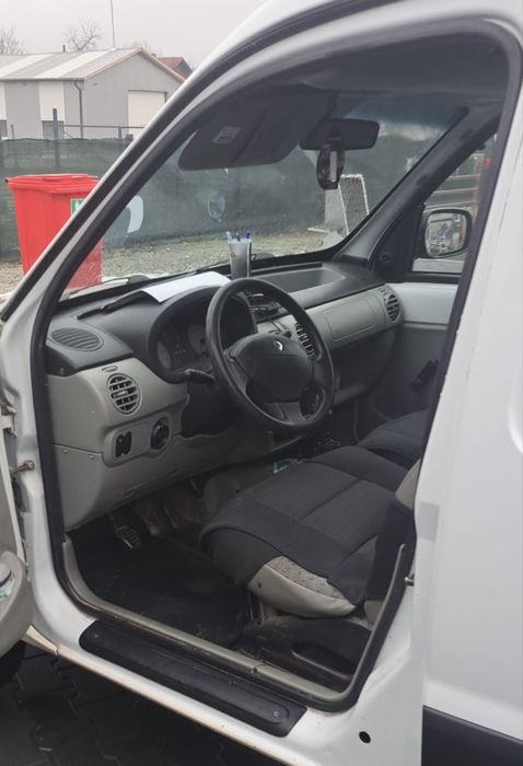 Vând Renault Kangoo