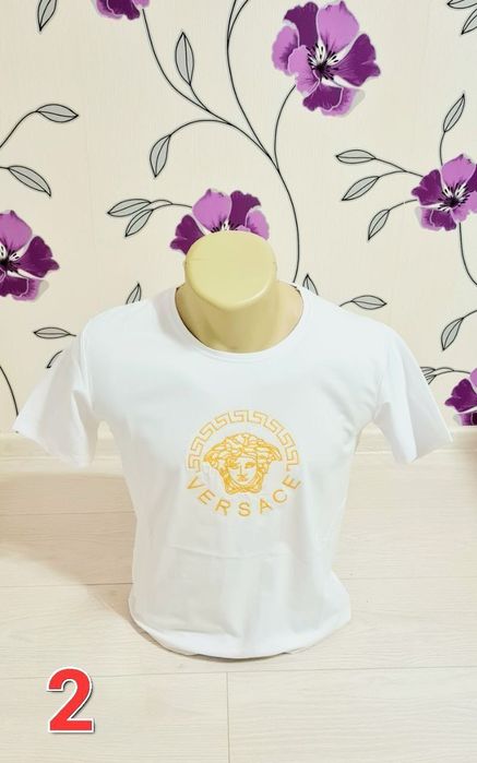 Tricouri dama si barbati la oferta