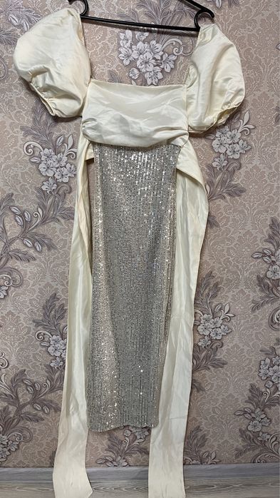 Көйлектер сатылады