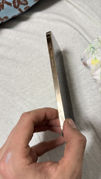 Vând iPhone 14 Pro Max – 128 GB, Gold