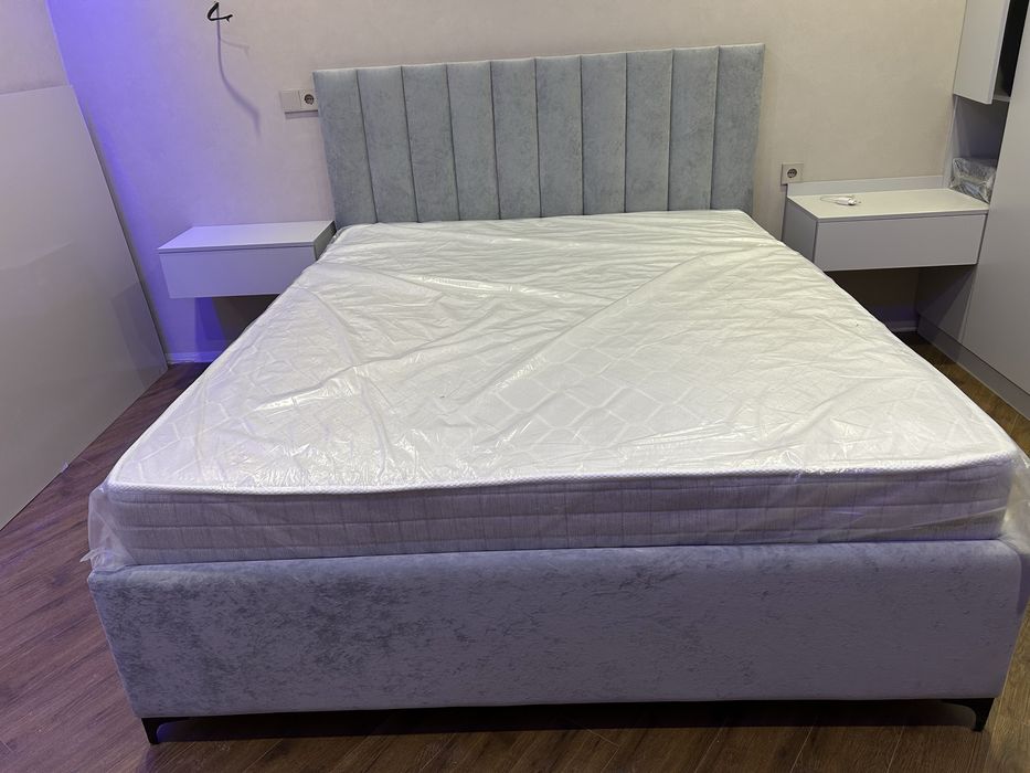 Кровать двухспальная 160/200