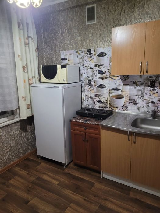 Сдаётся 1.5 квартира за 150000.