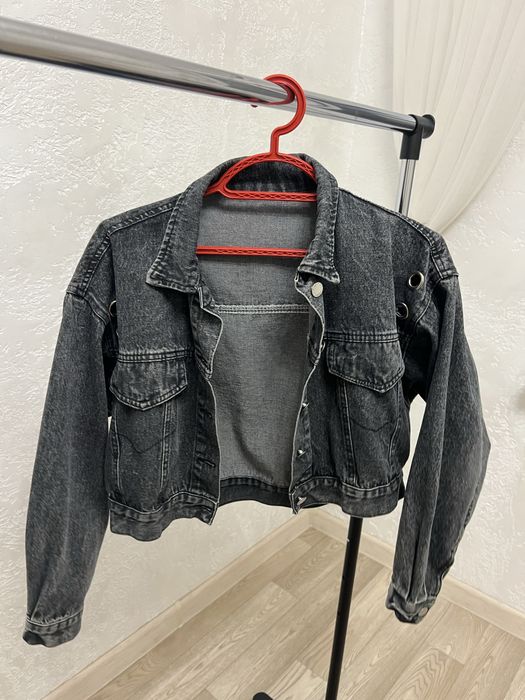 Продам укороченную джинсовку