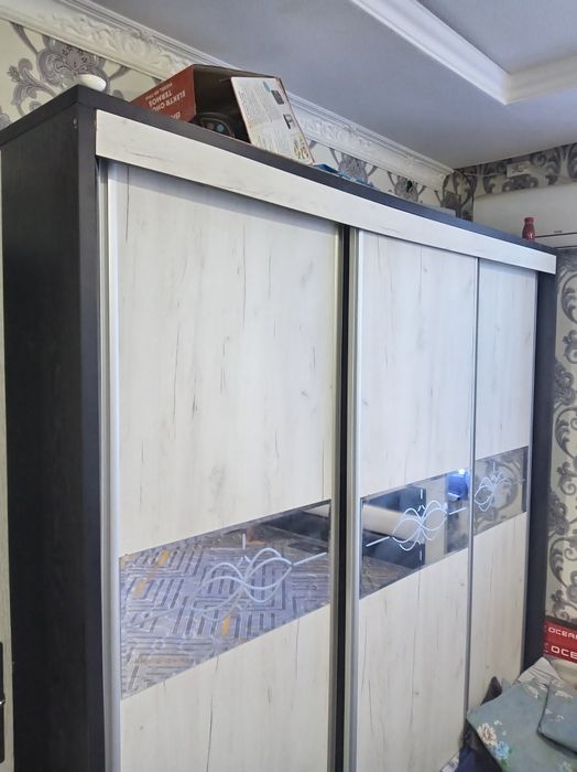 Komplekt spalniy mebel sotiladi