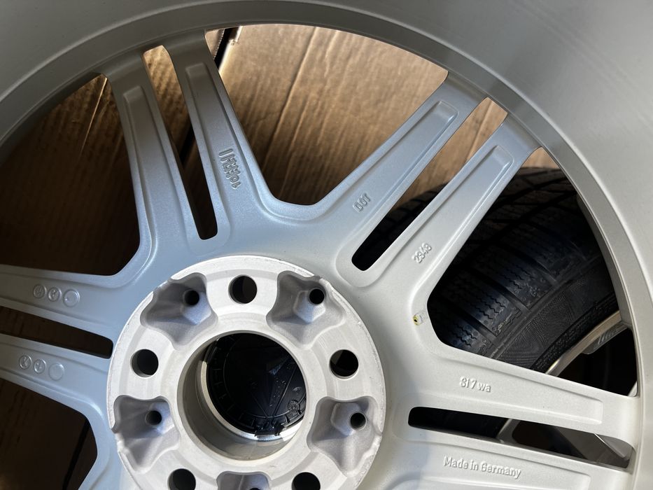 Jante NOI Mercedes C , E classe AMG A2074011302 18 inch’ + anvel iarna NOI 235/40/18 , Continental  !