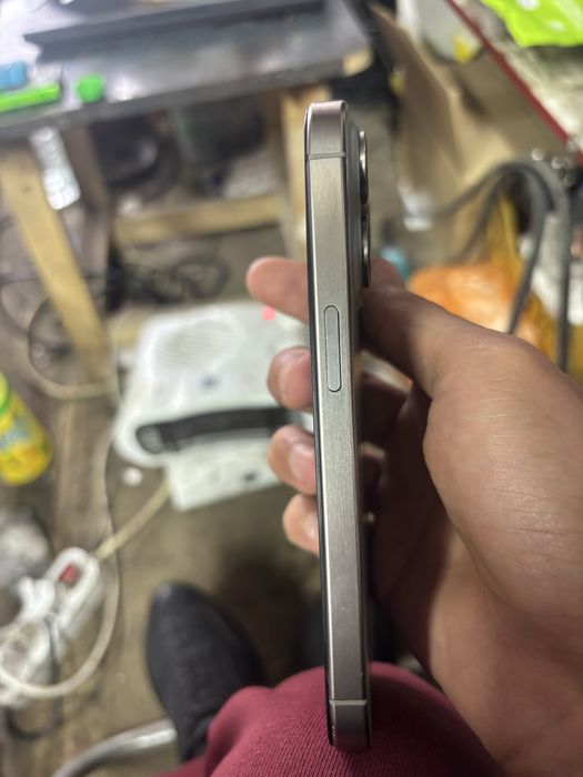 iPhone 15 pro 256 kb