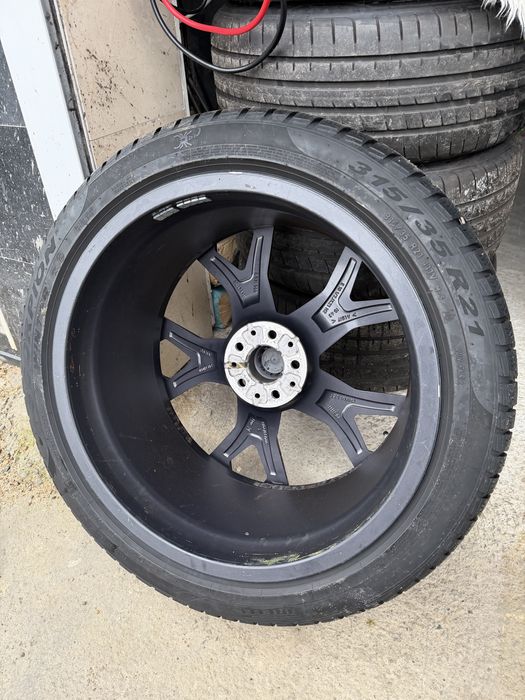 Оригинални 275/40 315/35 21' BMW X5 X6 X7 джанти зимни гуми Pirelli