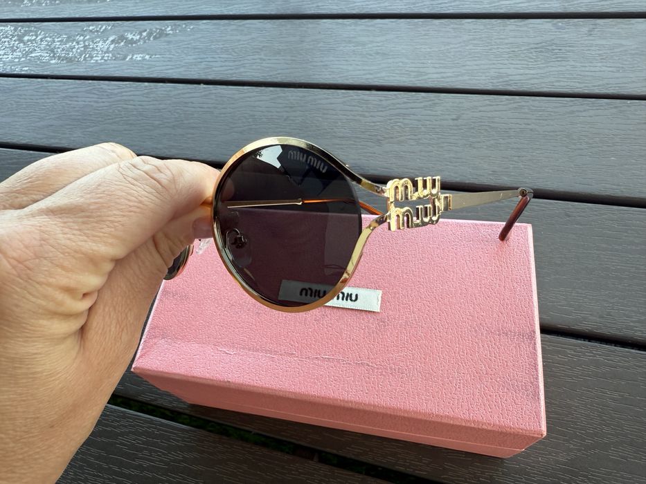 Слънчеви очила miu miu