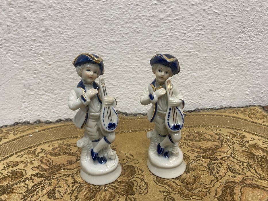 Немски порцеланови фигури с маркировка
