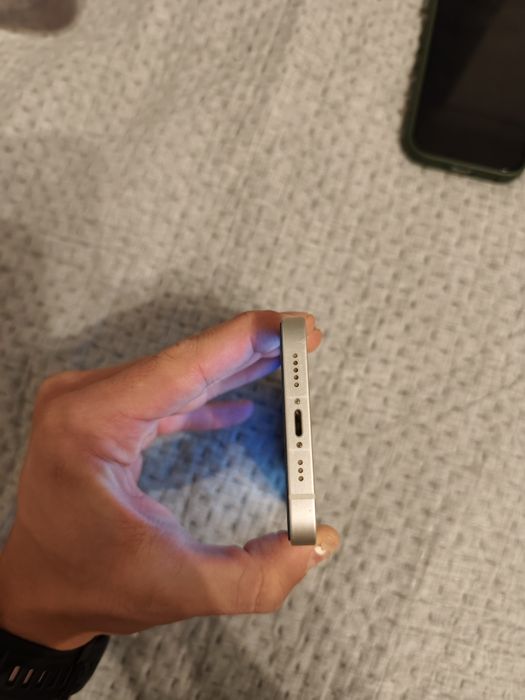 iPhone 14  E sim