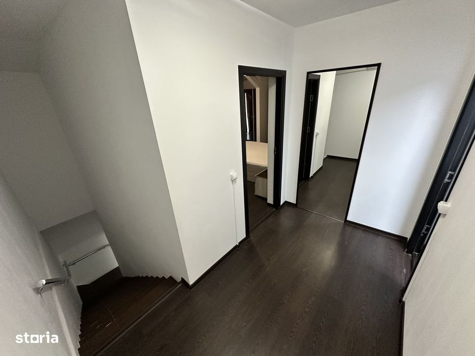 Apartament cu 3 camere ( duplex ) de închiriat