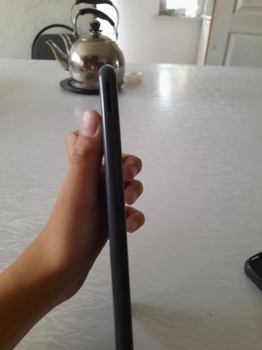 Продам телефон GALAXY 13