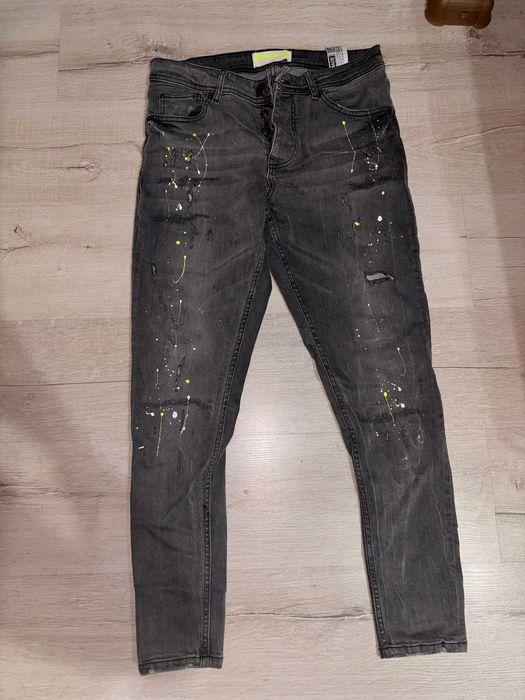 Blugi cu model  SLIM FIT