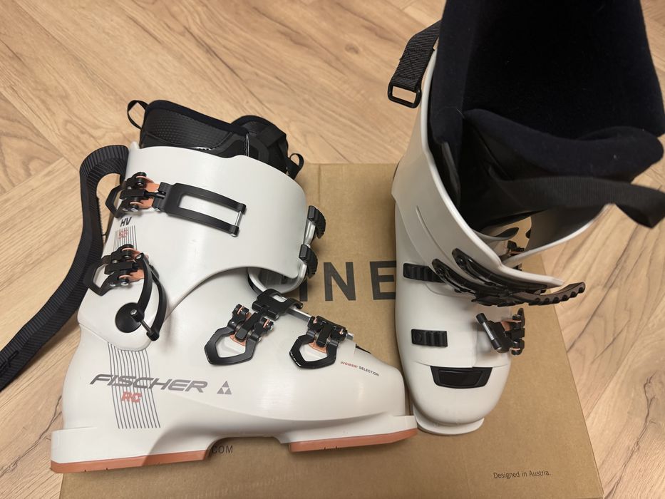 Clapari Fischer RC 8.5 WS, flex 85, marime 25.5 (EU 40) – ca noi