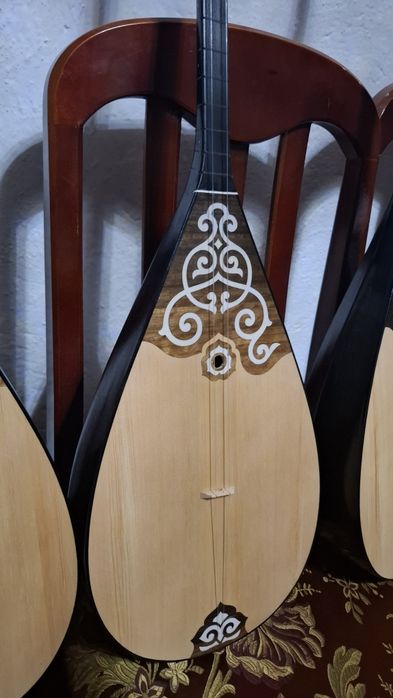 Домбыра. 48 өлшем