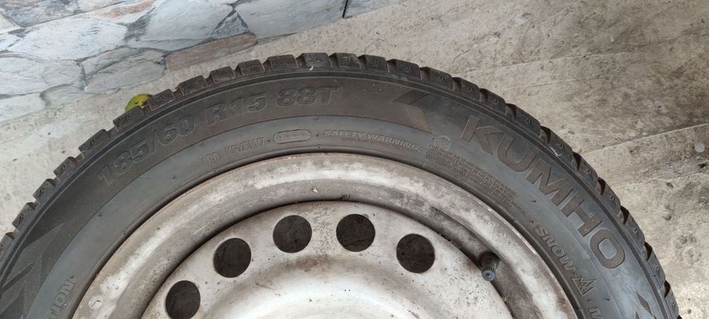 Kumho 185/60/R15 88T