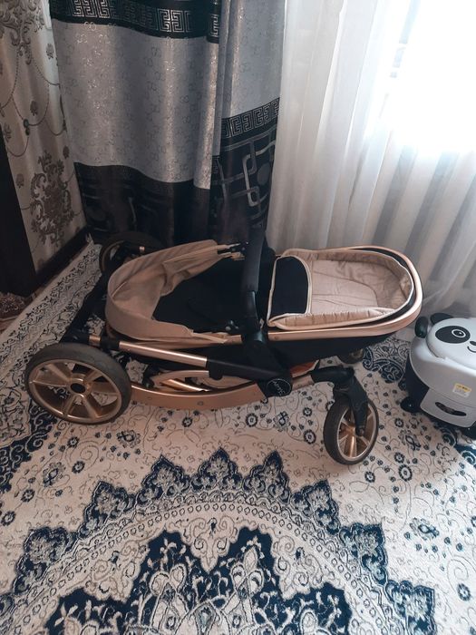Детская коляска .