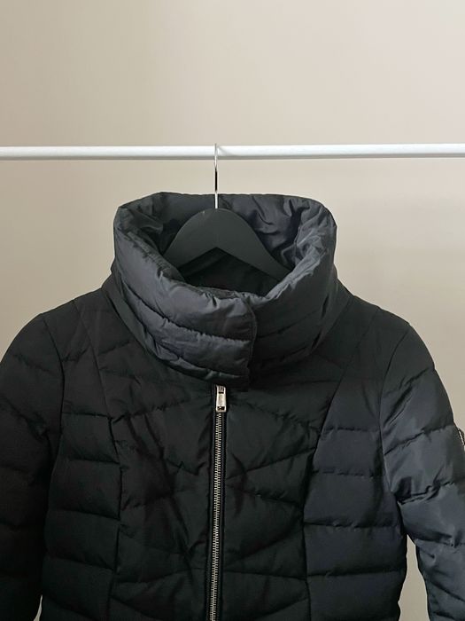 дамско зимно яке Guess