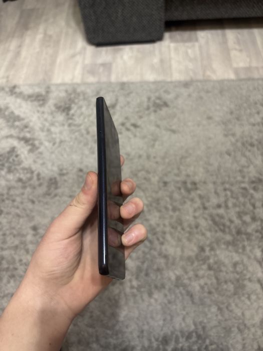 Продам телефон б/у