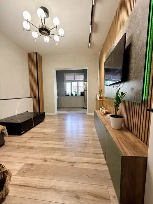 Караташь 4/4/5 не торец Площадь 95 рядом Беньков