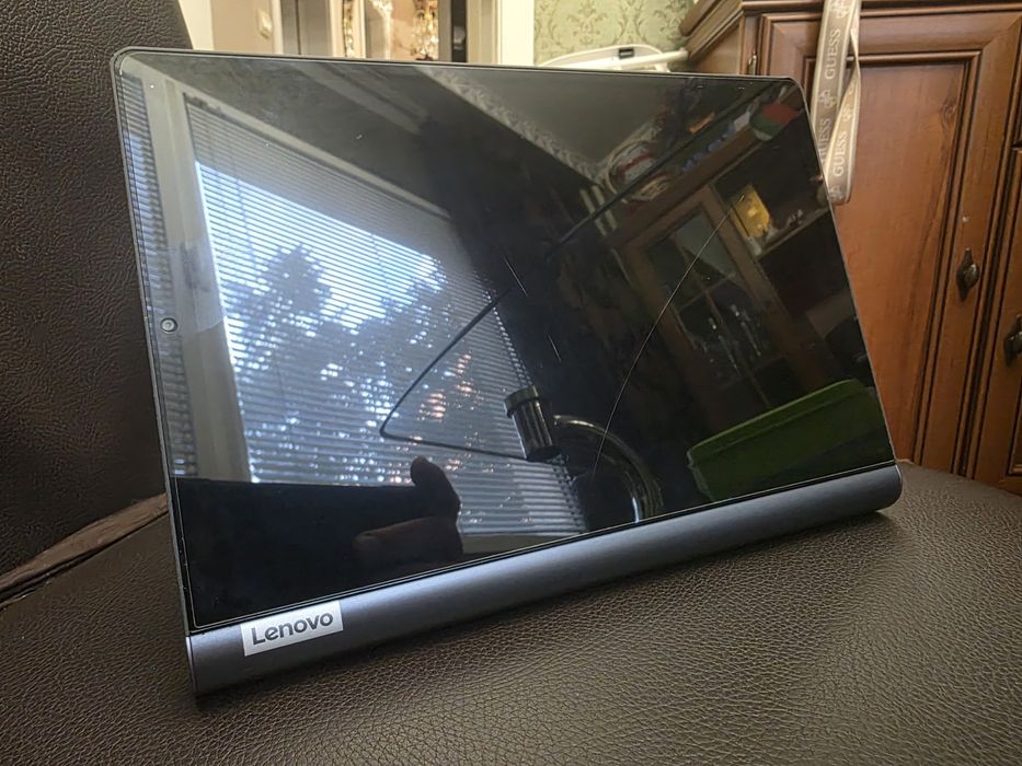 Таблет Lenovo Yoga Smart Tab