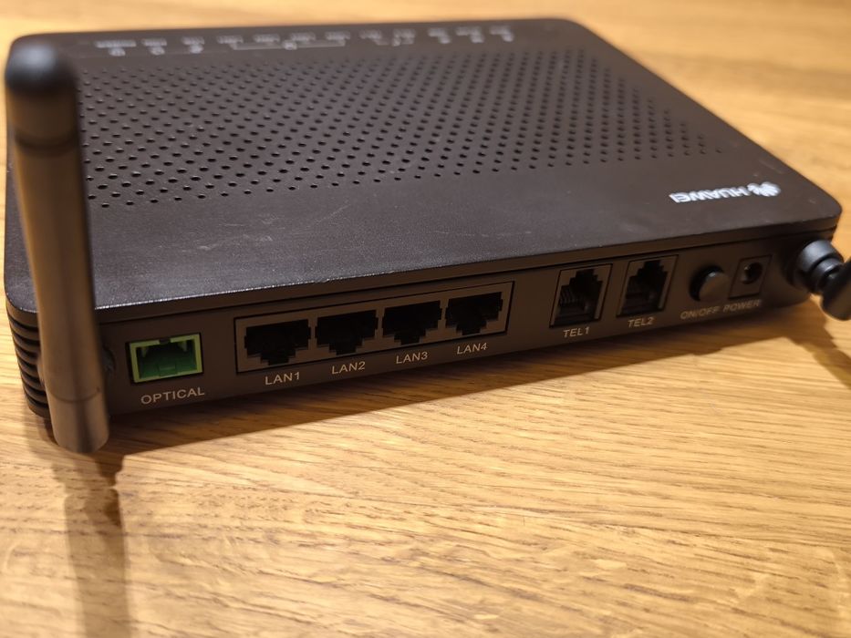 Оптичен рутер Nokia G-2425G-A + подарък