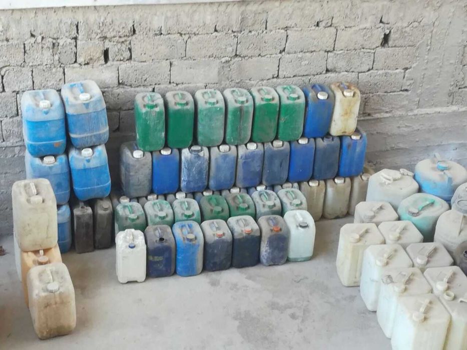 Канистры полиэтиленовые химстойкие б/у