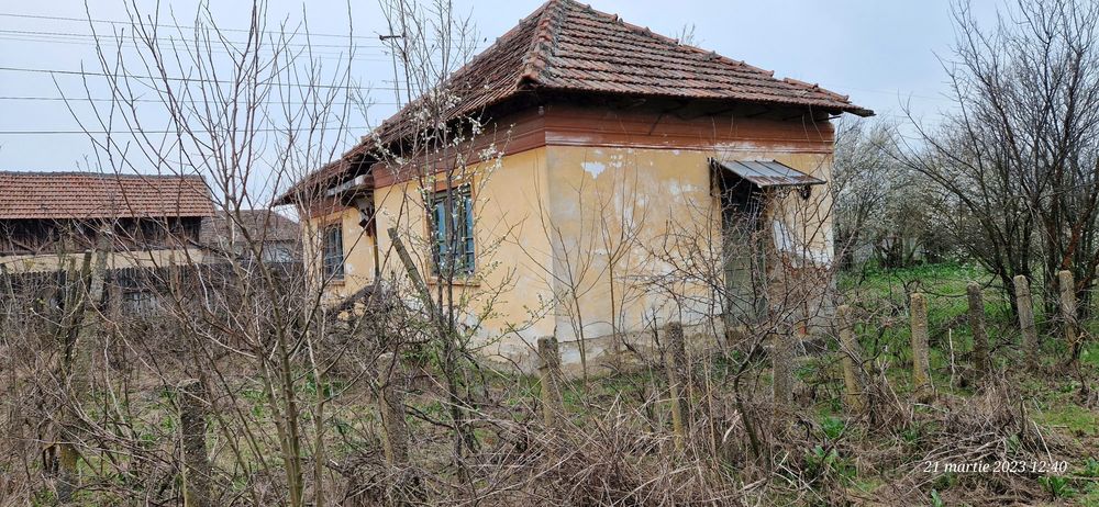 Teren si casa in Goicea-Dolj