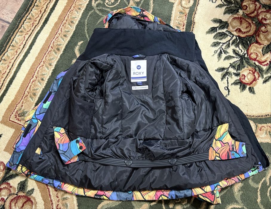 Детски Roxy ски яке- 60€,  размер S, носено e 3-4 пъти, КАТО НОВО