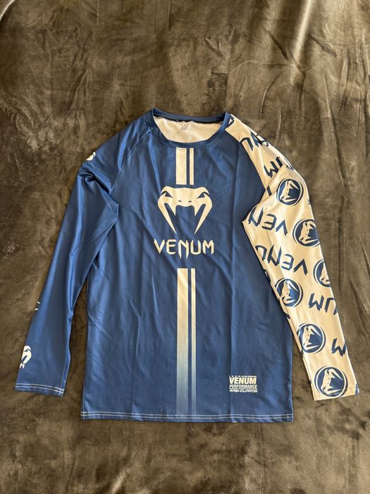 Compleu Venum ( tricou, bluza, pantaloni )