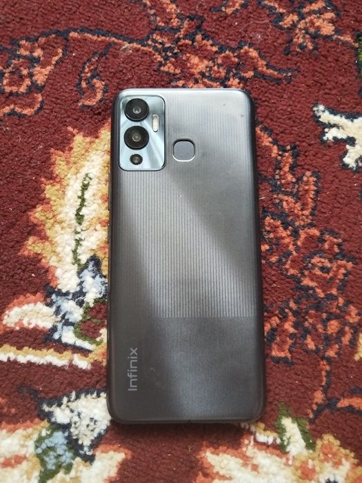 INFINIX HOT 12 PLAY  telefon