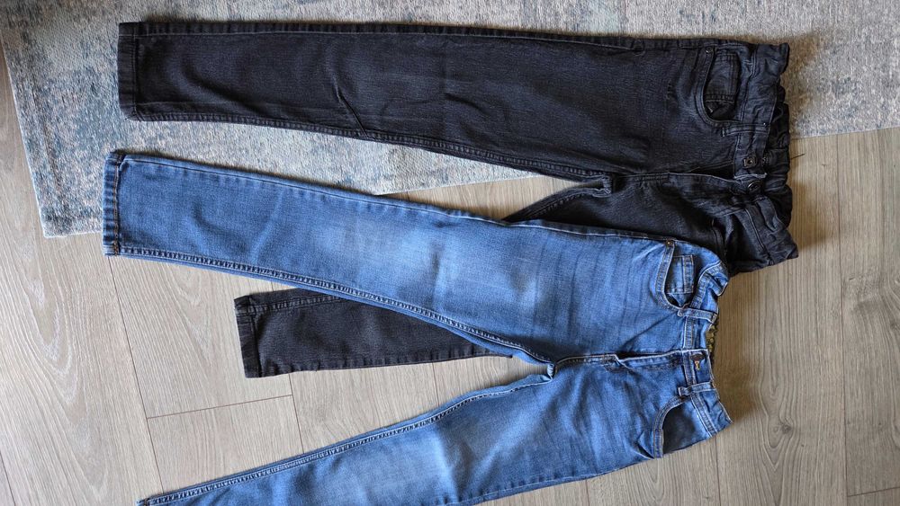 Продавам детски дънки р.140/146