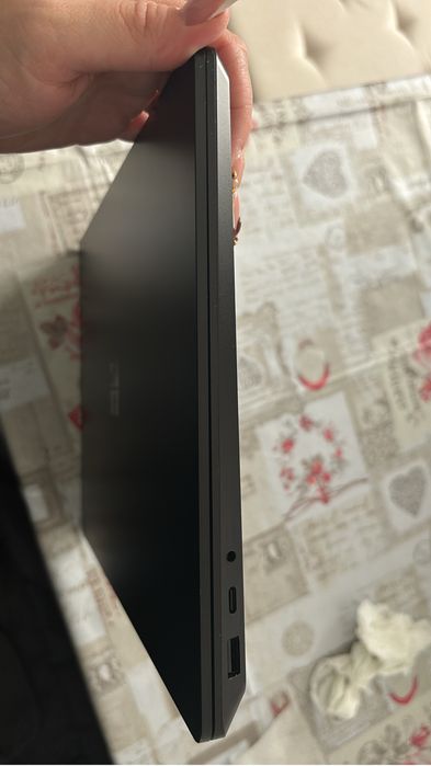 Microsoft Surface Laptop 6 (Model 2024)