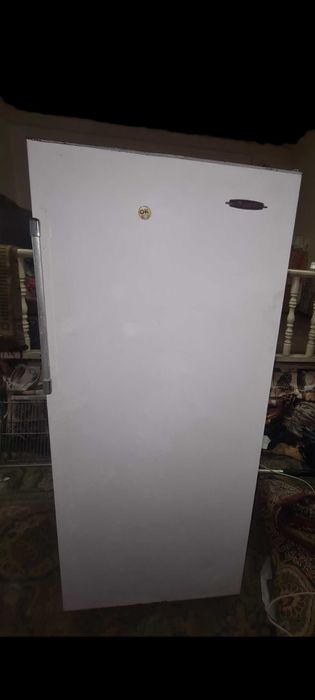 Зил Москва Холодильник сотилади срочно!