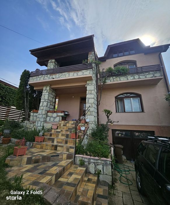 Casă panoramică în zona Spit. Județean | 184 mpu, Teren 514 mp , Garaj